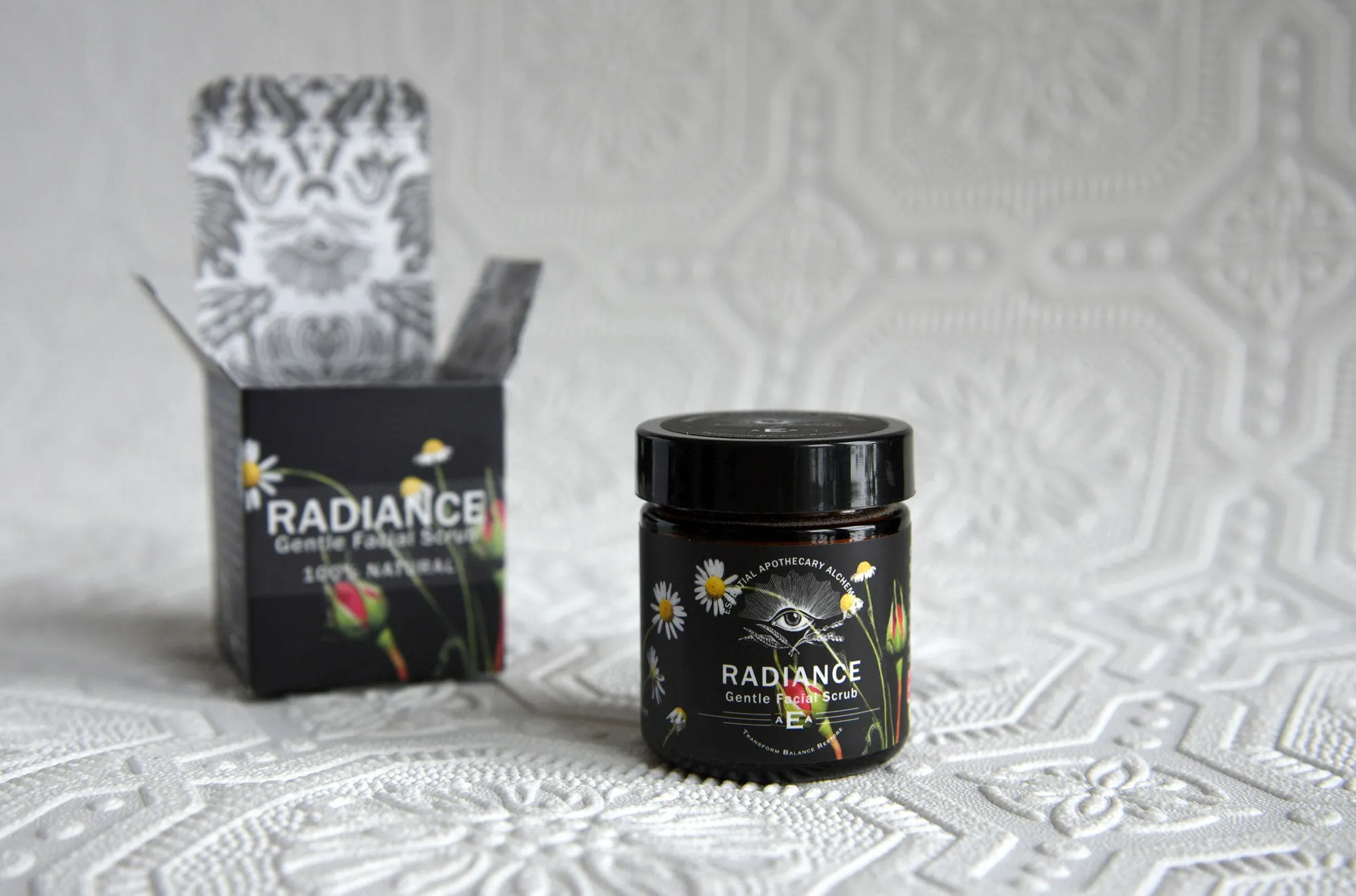 RADIANCE : Gentle Facial Scrub & Exfoliating Mask